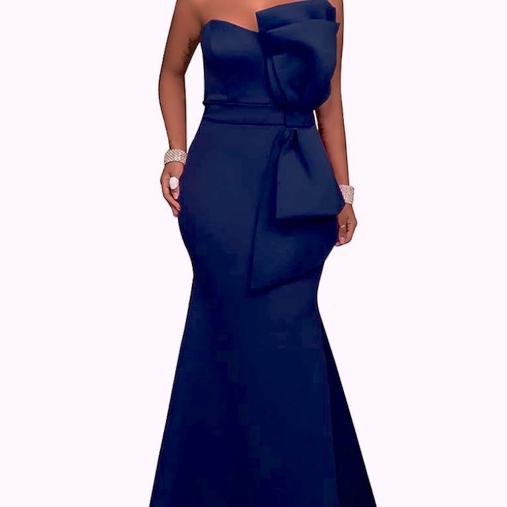 Navy blue evening gown. XL